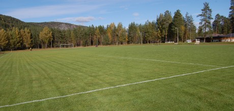 Hornnes stadion i ypperlig stand så sent som oktober